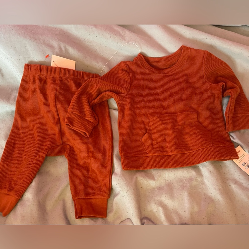 NWT Cat & Jack burnt orange waffle sweatsuit set 3-6M